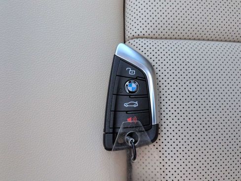 Used 2026 BMW i4 xDrive40i w/ M Sport Package AWD/4WD image 38