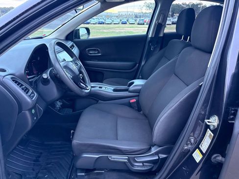 Used 2016 Honda HR-V EX image 10