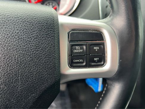 Used 2017 Dodge Grand Caravan GT image 33