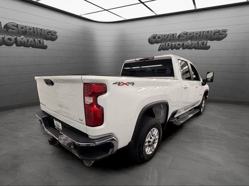 Used 2025 Chevrolet Silverado 2500 LT w/ Safety Package AWD/4WD image 5