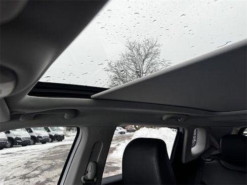 Certified 2022 Jeep Compass Limited w/ Elite Group image 38