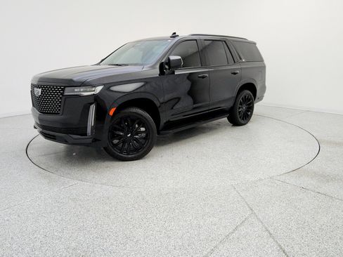 Used 2024 Cadillac Escalade Premium Luxury image 1