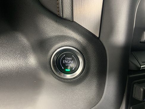 Used 2019 GMC Sierra 1500 AT4 w/ AT4 Premium Package AWD/4WD image 17
