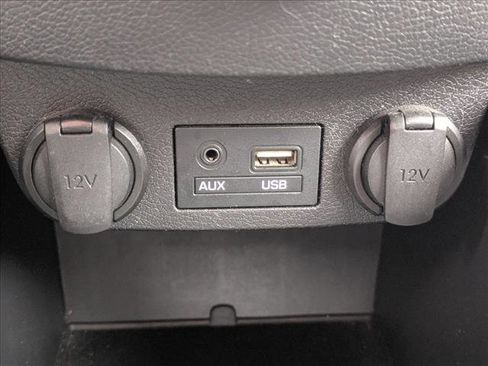 Used 2016 Hyundai Veloster image 13