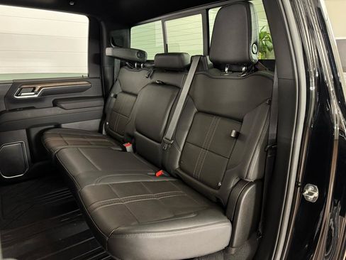 Used 2024 Chevrolet Silverado 2500 High Country w/ Technology Package image 42