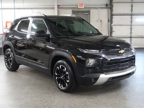 Used 2023 Chevrolet TrailBlazer LT w/ Convenience Package AWD/4WD image 1