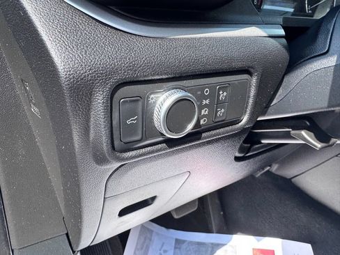 Used 2022 Ford Explorer XLT AWD/4WD image 14