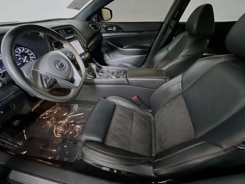 Used 2019 Nissan Maxima SR w/ Premium Package image 15