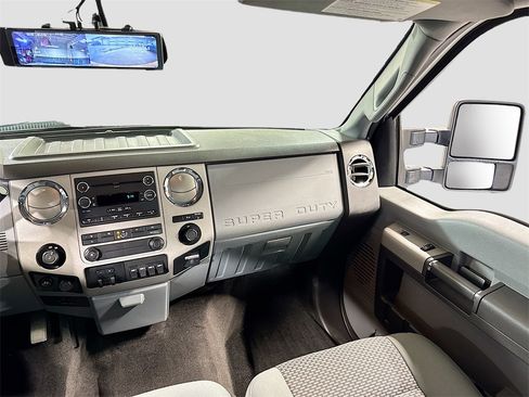 Used 2015 Ford F350 XLT w/ XLT Value Package image 18