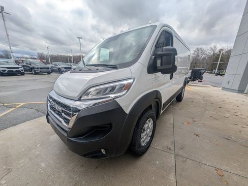 New 2026 RAM ProMaster 1500 w/ Quick Order Package 22G SLT image 9