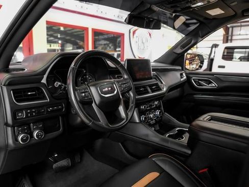 Used 2021 GMC Yukon AT4 w/ AT4 Premium Package AWD/4WD image 5