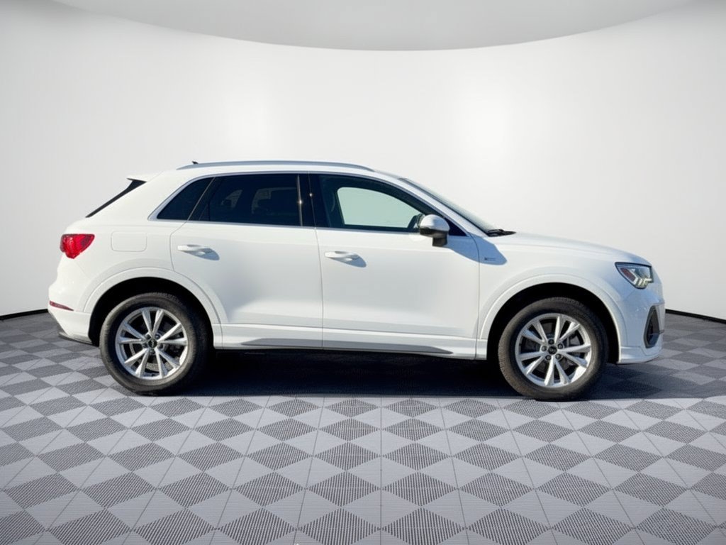 Used 2025 Audi Q3 2.0T Premium AWD/4WD image 8