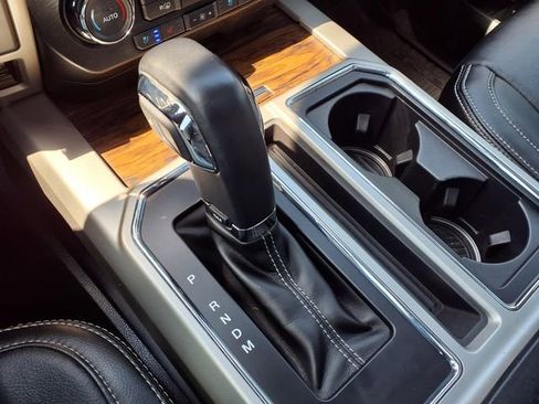 Used 2019 Ford F150 Lariat AWD/4WD image 14