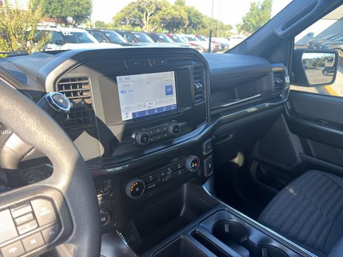 Used 2022 Ford F150 XL w/ STX Appearance Package RWD image 10