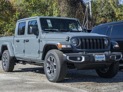 New 2025 Jeep Gladiator Sport w/ Premium Package