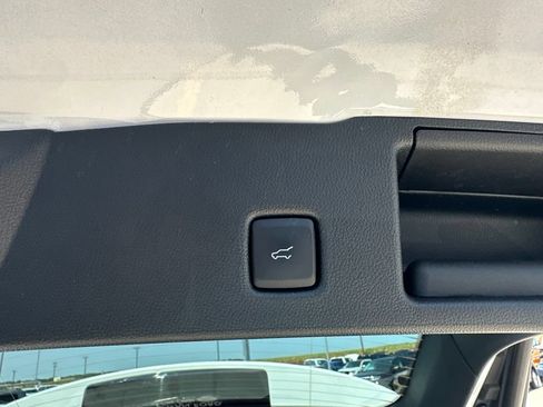 Used 2024 Ford Escape Active w/ Tech Pack #1 AWD/4WD image 28