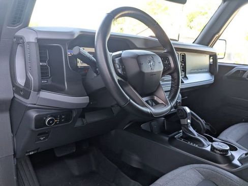Used 2023 Ford Bronco Big Bend w/ Sasquatch Package AWD/4WD image 2