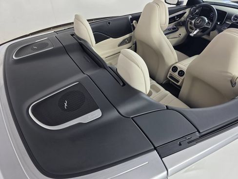 Certified 2025 Mercedes-Benz CLE 300 4MATIC Cabriolet image 15