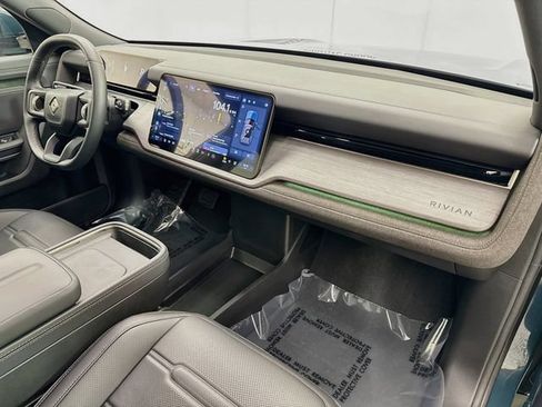 Used 2027 Rivian R2 Performance Dual AWD/4WD image 29
