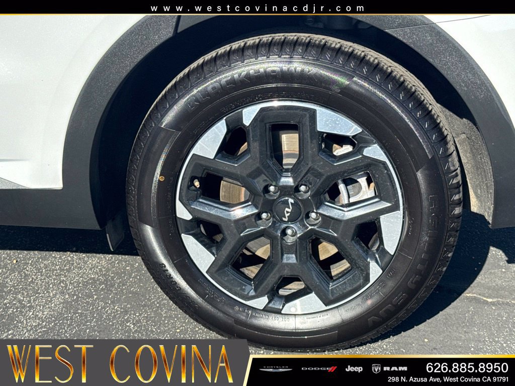 Used 2024 Kia Sorento S FWD image 17