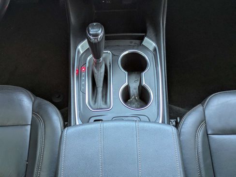 Used 2020 Chevrolet Traverse RS FWD image 6