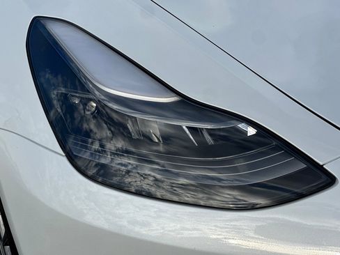 Used 2023 Tesla Model 3 Standard Range image 45