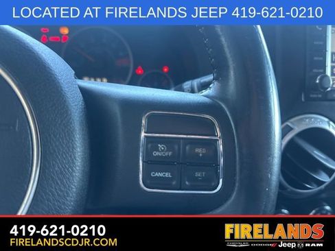 Used 2012 Jeep Wrangler Unlimited Rubicon image 22