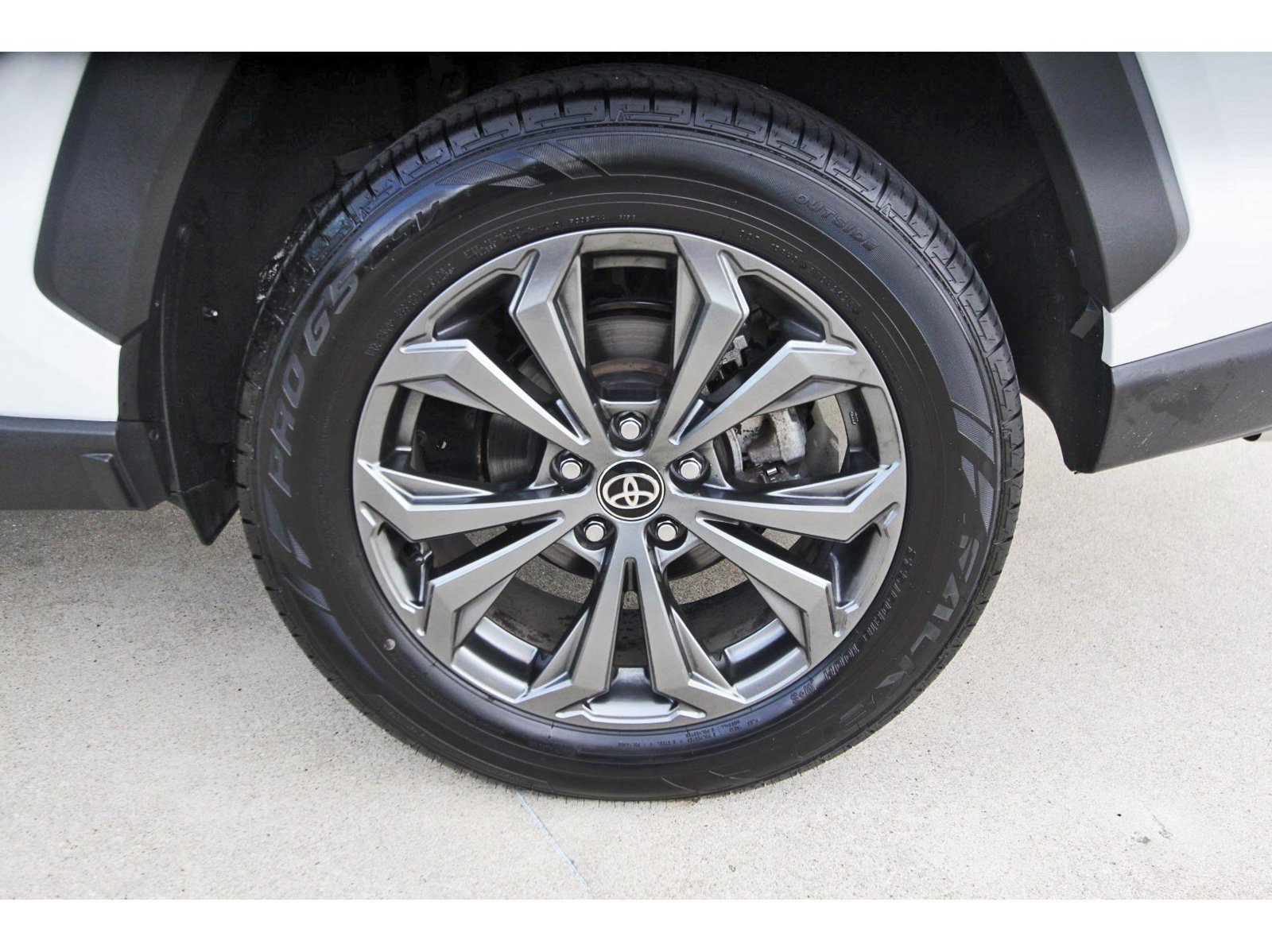 Used 2024 Toyota RAV4 XLE Premium w/ Weather Package AWD/4WD image 32