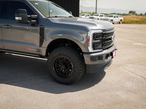 New 2025 Ford F350 Platinum image 3