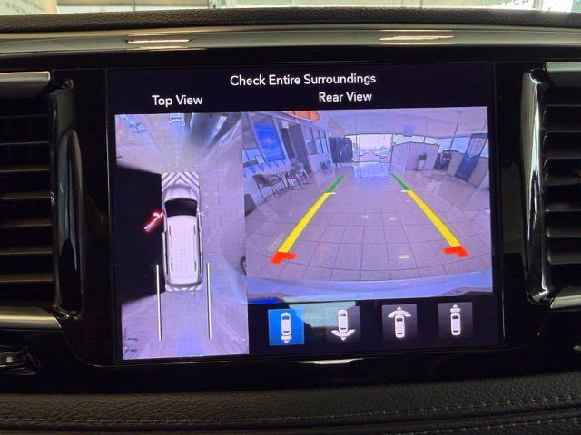 Used 2018 Chrysler Pacifica Limited w/ Advanced Safetytec Group FWD image 17
