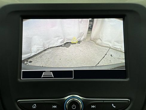 Used 2023 Chevrolet Equinox LT image 22