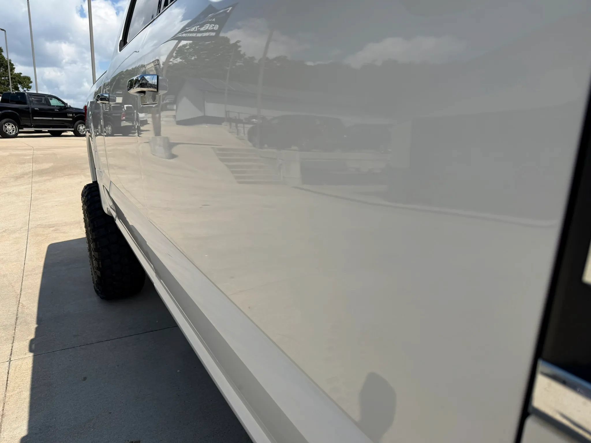 Used 2020 Ford F350 Platinum w/ FX4 Off-Road Package AWD/4WD image 62