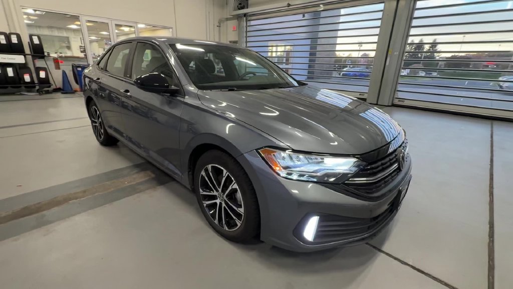 Used 2023 Volkswagen Jetta Sport FWD image 12