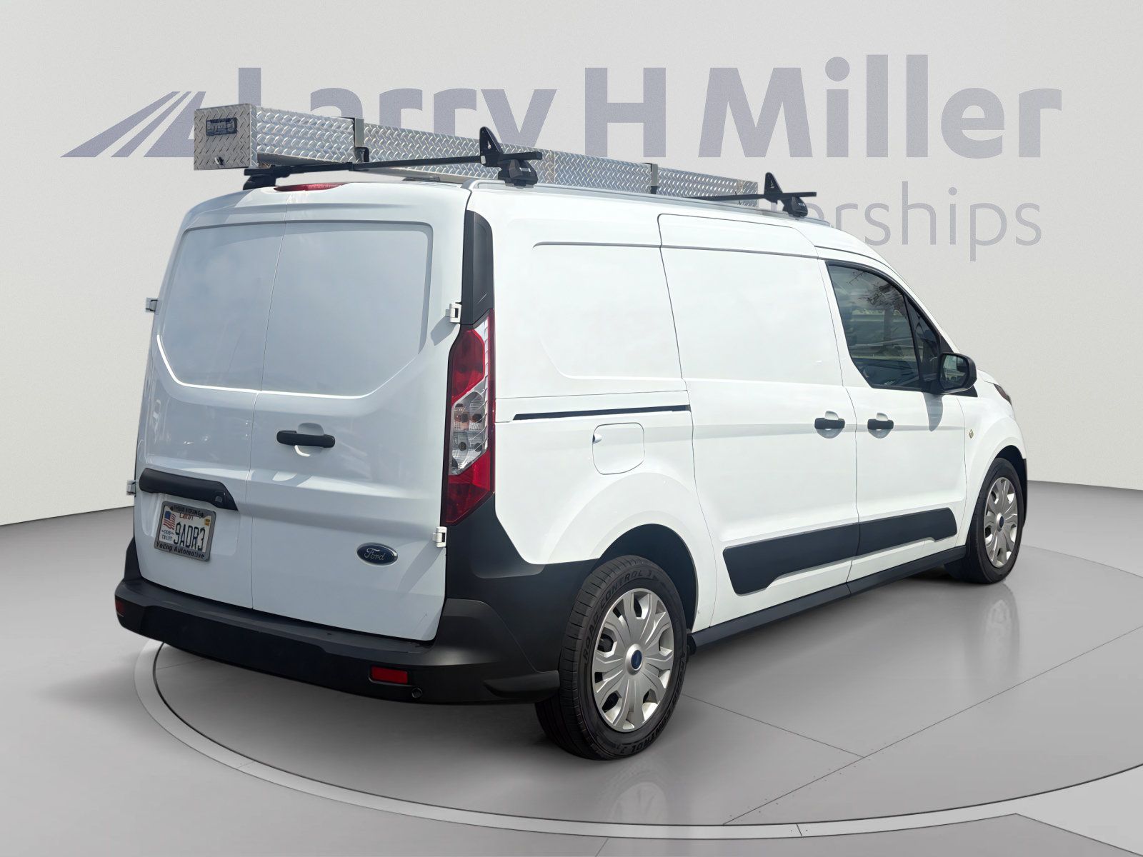 Used 2023 Ford Transit Connect XL FWD image 5