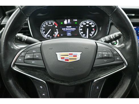 Used 2022 Cadillac XT5 Premium Luxury image 37