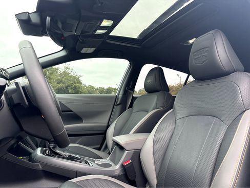 Used 2025 Subaru Crosstrek 2.5i Wilderness w/ Wilderness Package image 15