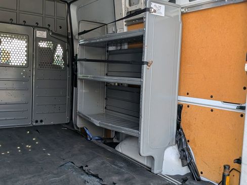 Used 2020 Nissan NV 2500 SV image 7