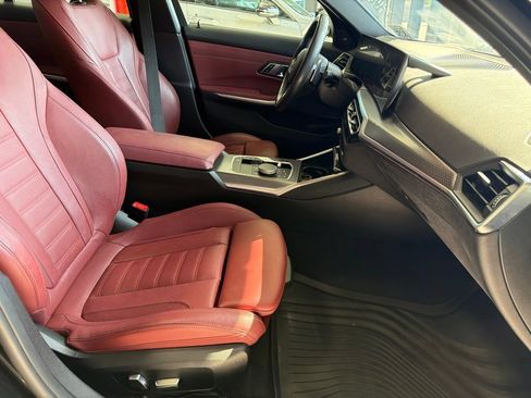 Used 2023 BMW 330i Sedan w/ M Sport Package RWD image 11