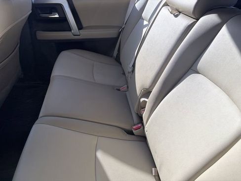 Used 2016 Toyota 4Runner SR5 Premium AWD/4WD image 8