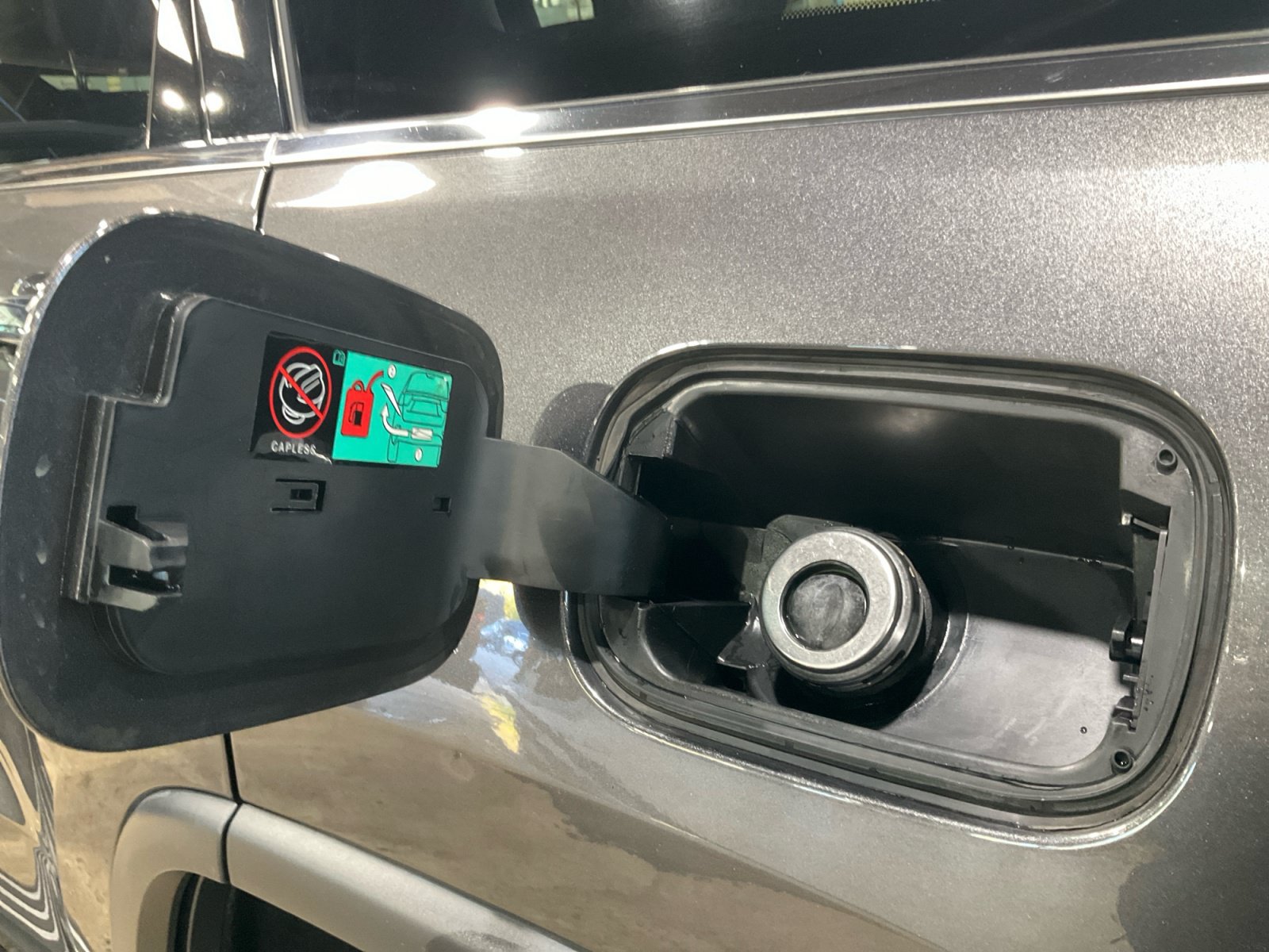 Used 2018 Jeep Grand Cherokee Limited w/ Trailer Tow Group IV AWD/4WD image 28