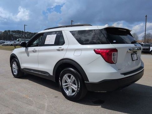 Certified 2023 Ford Explorer XLT image 7