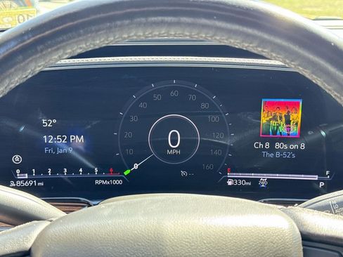 Used 2022 Cadillac Escalade ESV Luxury image 8