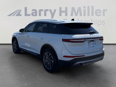 Used 2022 Lincoln Corsair FWD w/ Equipment Group 101A image 3