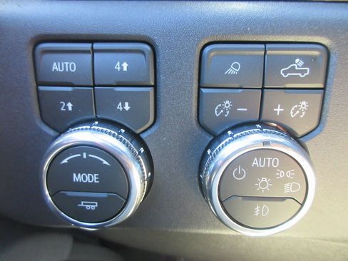 New 2026 GMC Sierra 1500 SLT w/ SLT Premium Plus Package image 16