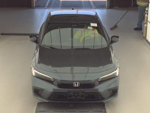 Used 2024 Honda Civic Sport image 2