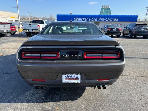 Used 2017 Dodge Challenger GT w/ Driver Convenience Group image 6