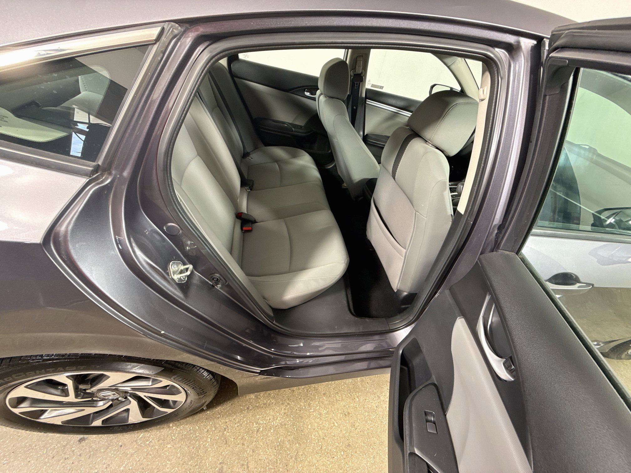 Used 2018 Honda Civic EX image 24