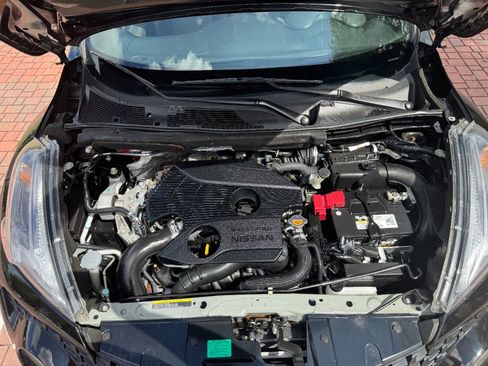 Used 2015 Nissan Juke SL image 24