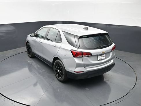 Used 2022 Chevrolet Equinox LS w/ LPO, Floor Liner Package FWD image 15