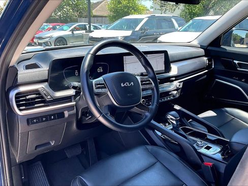 Certified 2024 Kia Telluride S AWD/4WD image 16